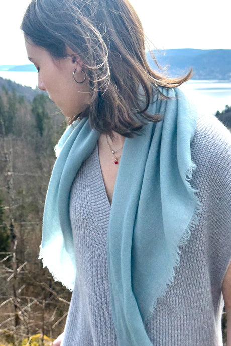 Whisperlight square scarf Ocean